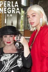 Perla Negra 2.0 постер