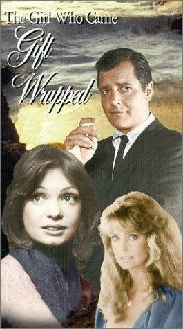Постер The Girl Who Came Gift-Wrapped