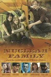 Ядерная семья 2012 постер