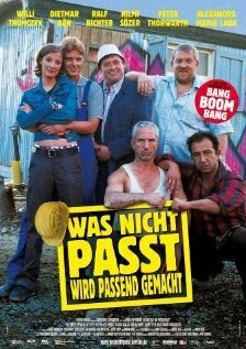 Постер Was nicht passt, wird passend gemacht