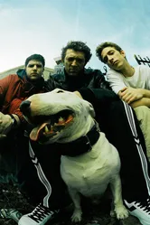 Маленькая бородка 2002 постер