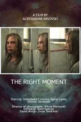 The right moment постер