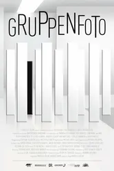 Gruppenfoto постер
