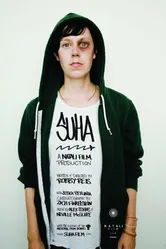 Суха 2010 постер