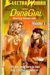 Electra Woman and Dyna Girl 1976 постер