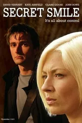 Тайная улыбка 2005 постер