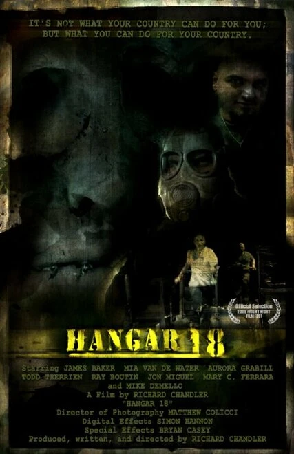Постер Hangar 18