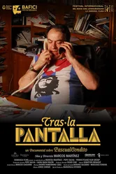 Tras la pantalla постер