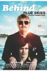 За голубыми небесами 2010 постер
