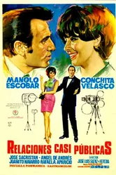 Relaciones casi públicas постер