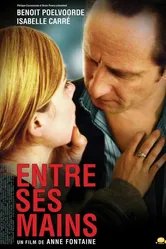 В его руках 2005 постер