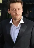 Фото Дэн То