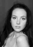 Фото Arin MacLaine