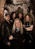 Фото Saxon